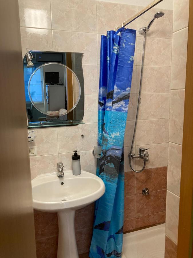 Piazza Center Studio Тирана Екстериор снимка